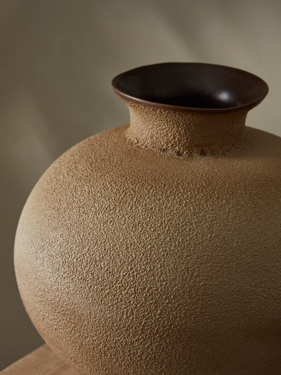 Round Vase