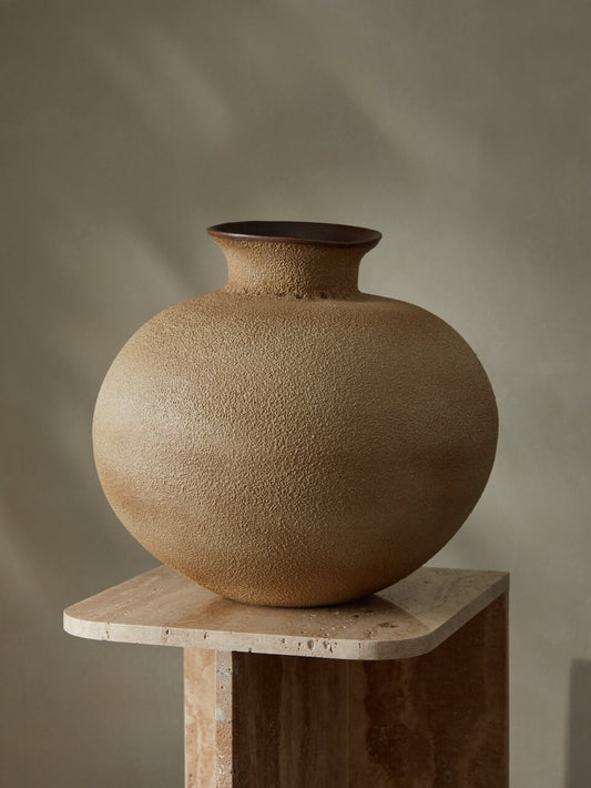 Round Vase