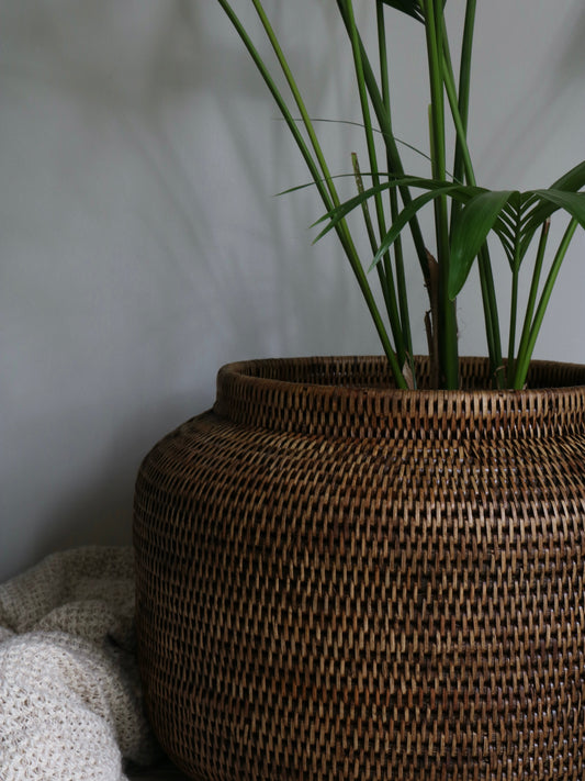 Antique Brown Rattan Planter